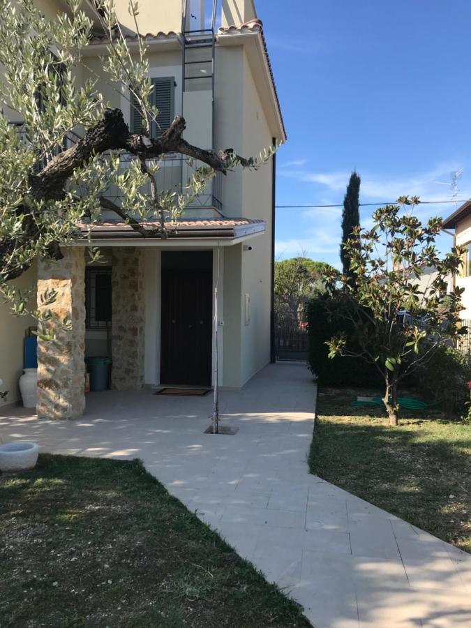 Colombella Apartment Agriturismo Collerisana Spoleto Kültér fotó
